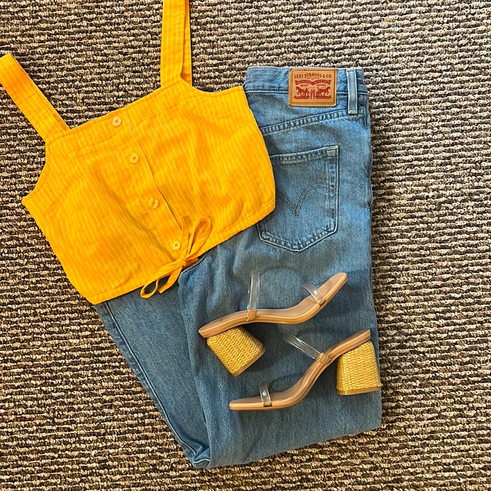 Levi’s High Waist Straight Jean